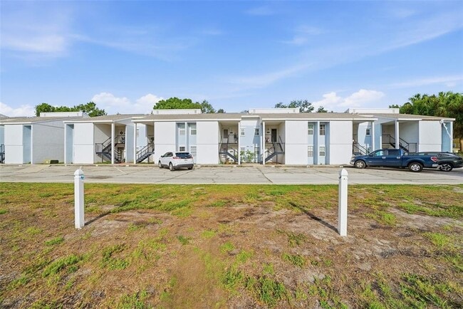 Photo - 3821 N Oak Dr Unidad J21