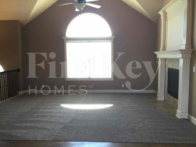 Photo - 2004 Parkview Dr