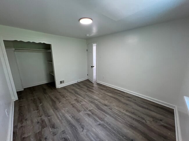 Photo - 2610 Price St