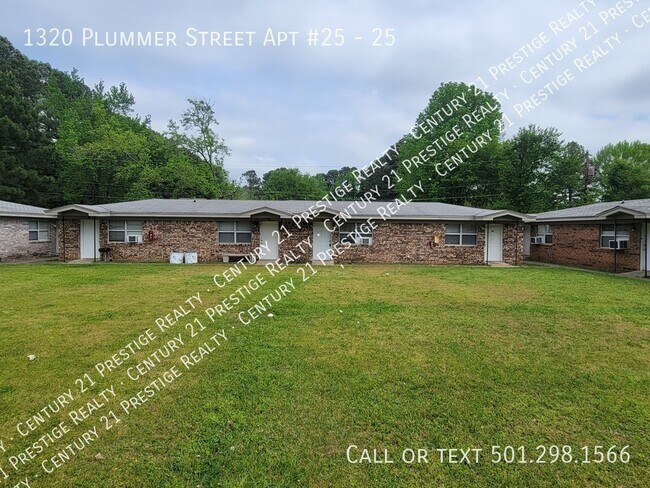 Photo - 1320 Plummer St Unidad 25