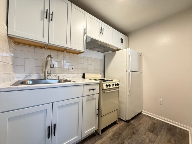 Building Photo - 130 English Village Rd Unit Apartment 103