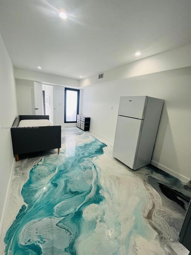 Building Photo - 17615 NW 85th Ave Unit 0 Rental