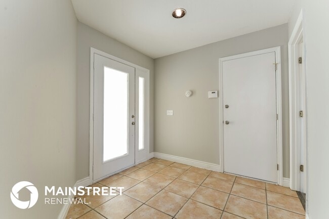 Photo - 8316 Brandeis Cir W