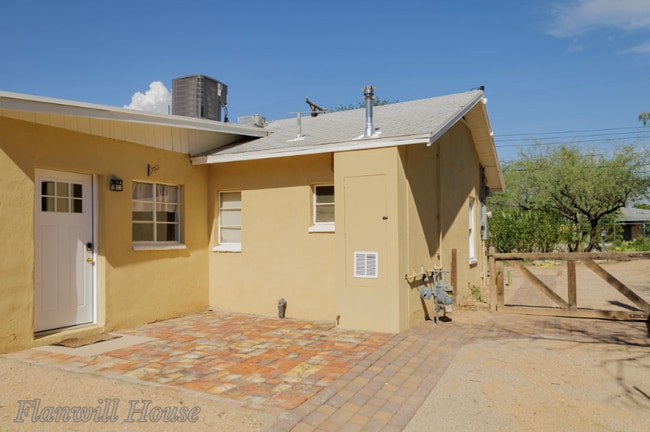 3349 N Flanwill Blvd