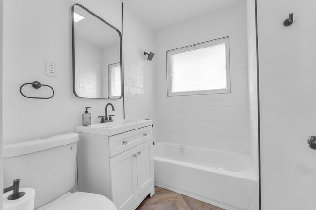 Photo - 3706 Spokane Ave Unidad Upper