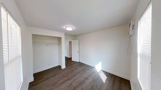 Photo - 26026 E 9th St