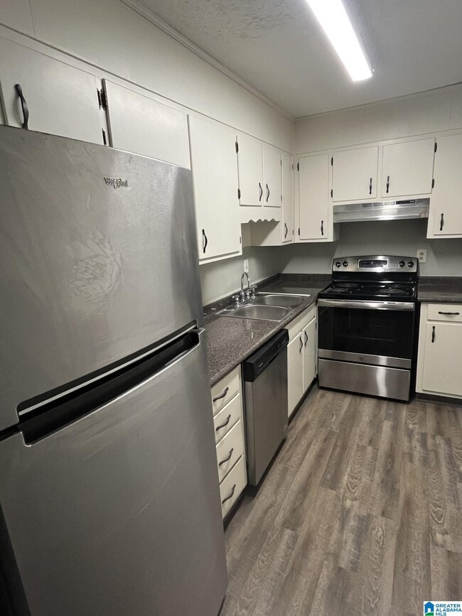 Photo - 1340 32nd St S