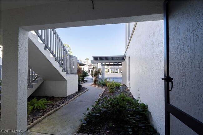 Photo - 17456 Woodland Trace Dr Unit B