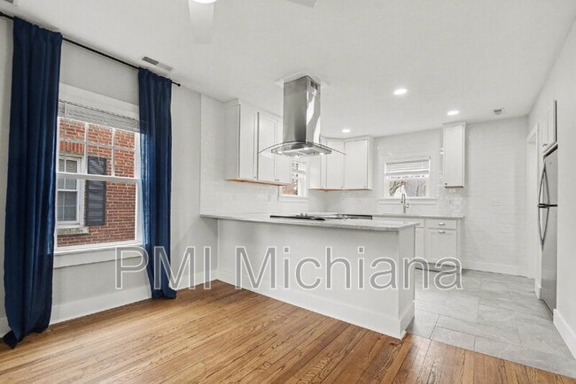 Photo - 314 E Angela Blvd