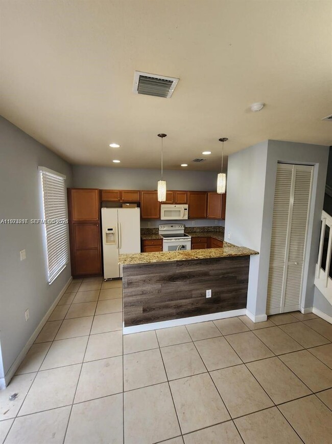 Photo - 17005 SW 96th St