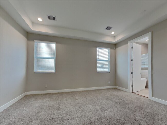 Photo - 5902 Gardendale Dr