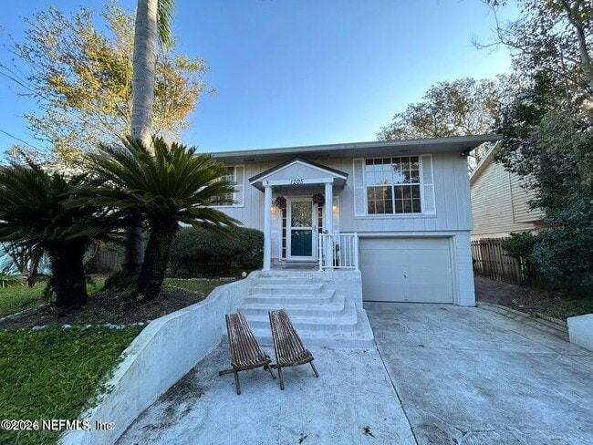 Photo - 1205 16th St N