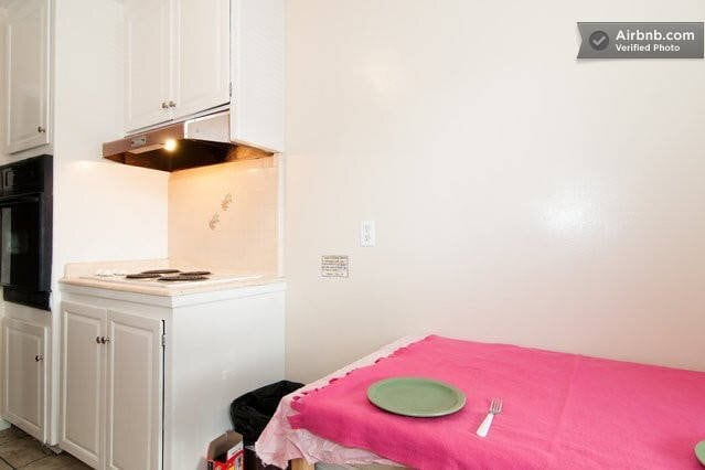 Photo - 640 Elm Ave