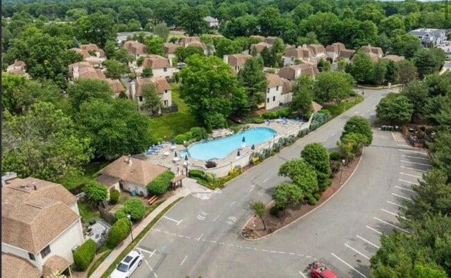 Building Photo - 79 Park Gate Dr Unit 79 Park Gate Drive Edison