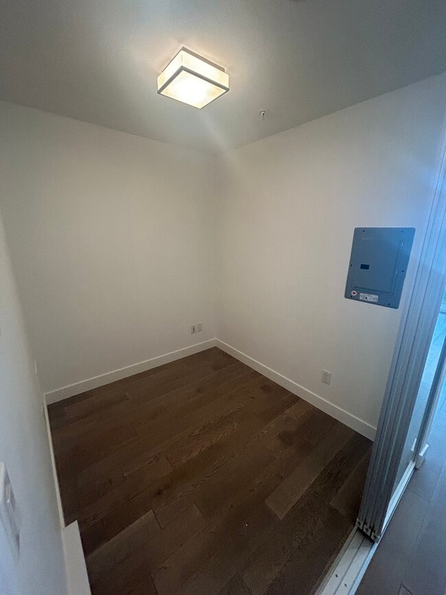 Photo - 3090 Gladwin Rd Unité 214