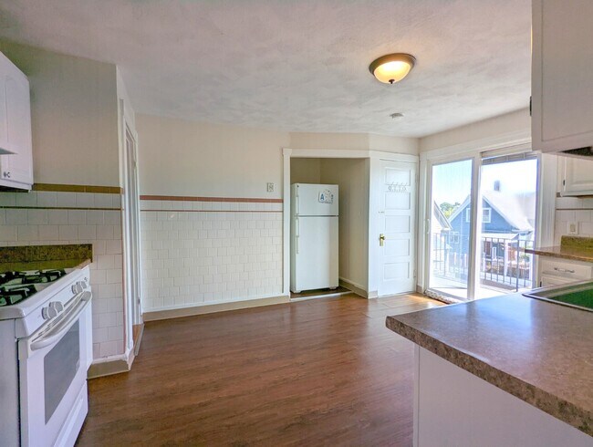 Photo - 15 Hill St Unit 3