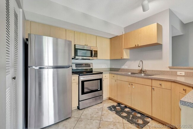 116 Villa Cir Unit 116