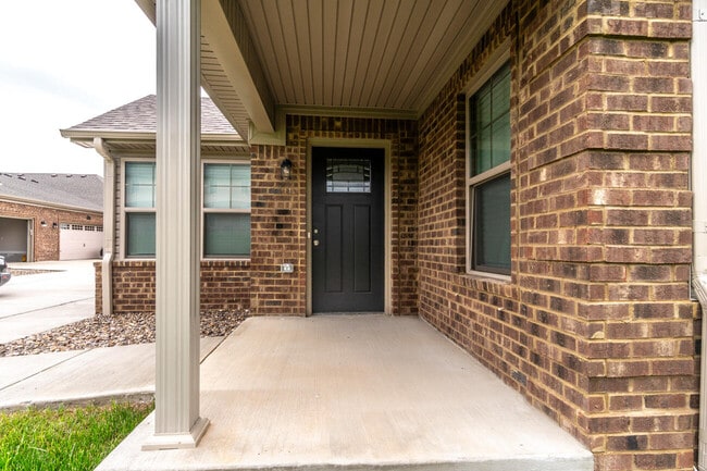 182 Garden Gate Dr