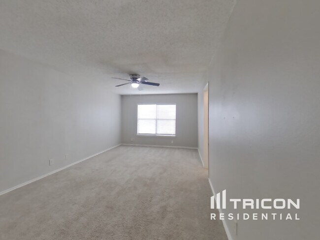 Photo - 3725 Candlewind Ln