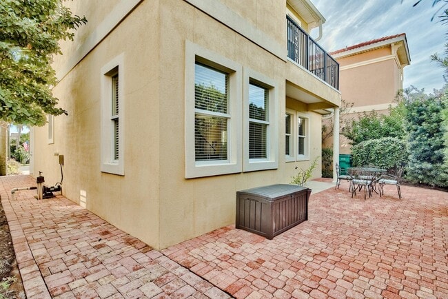 Photo - 4742 Amhurst Cir