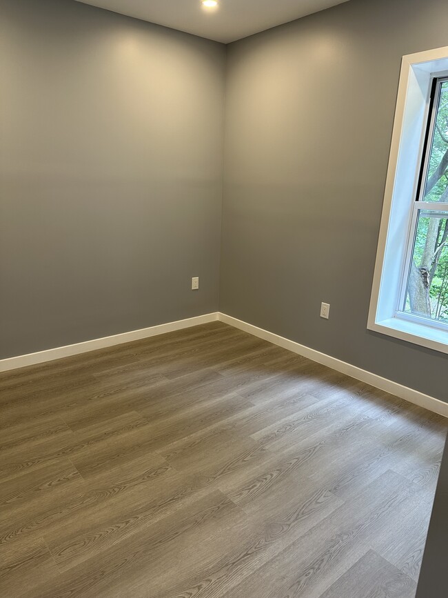 Photo - 552 Congress St