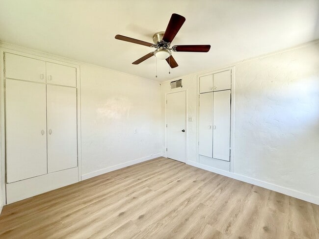Photo - AVAILABLE NOW!!  RECENTLY UPDATED 1 Bedroom 1 Bathroom!! Apartment in Palm Desert Unidad 01