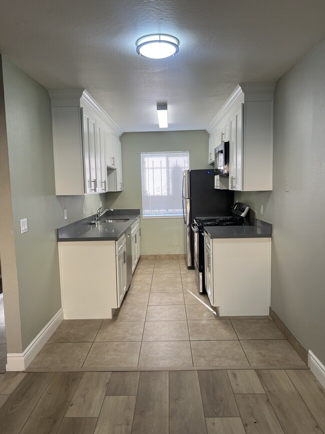 Photo - 2125 92nd Ave