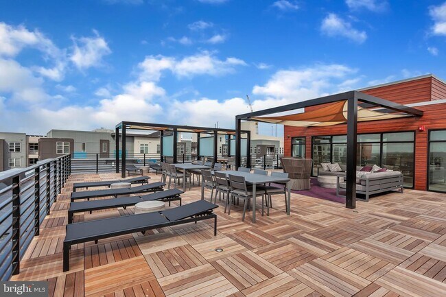 Photo - 575 S Goddard Blvd Unidad 210