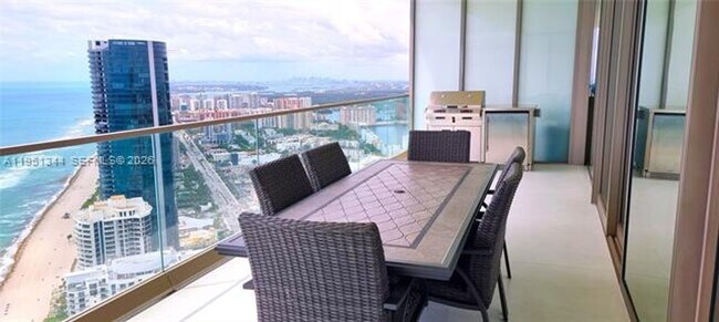 Photo - 18975 Collins Ave Unidad 18975 Collins Ave appt 5103