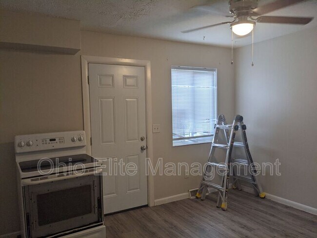 Photo - 429 Barnett Rd