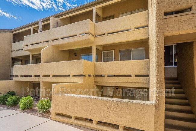 Photo - 1331 W Baseline Rd