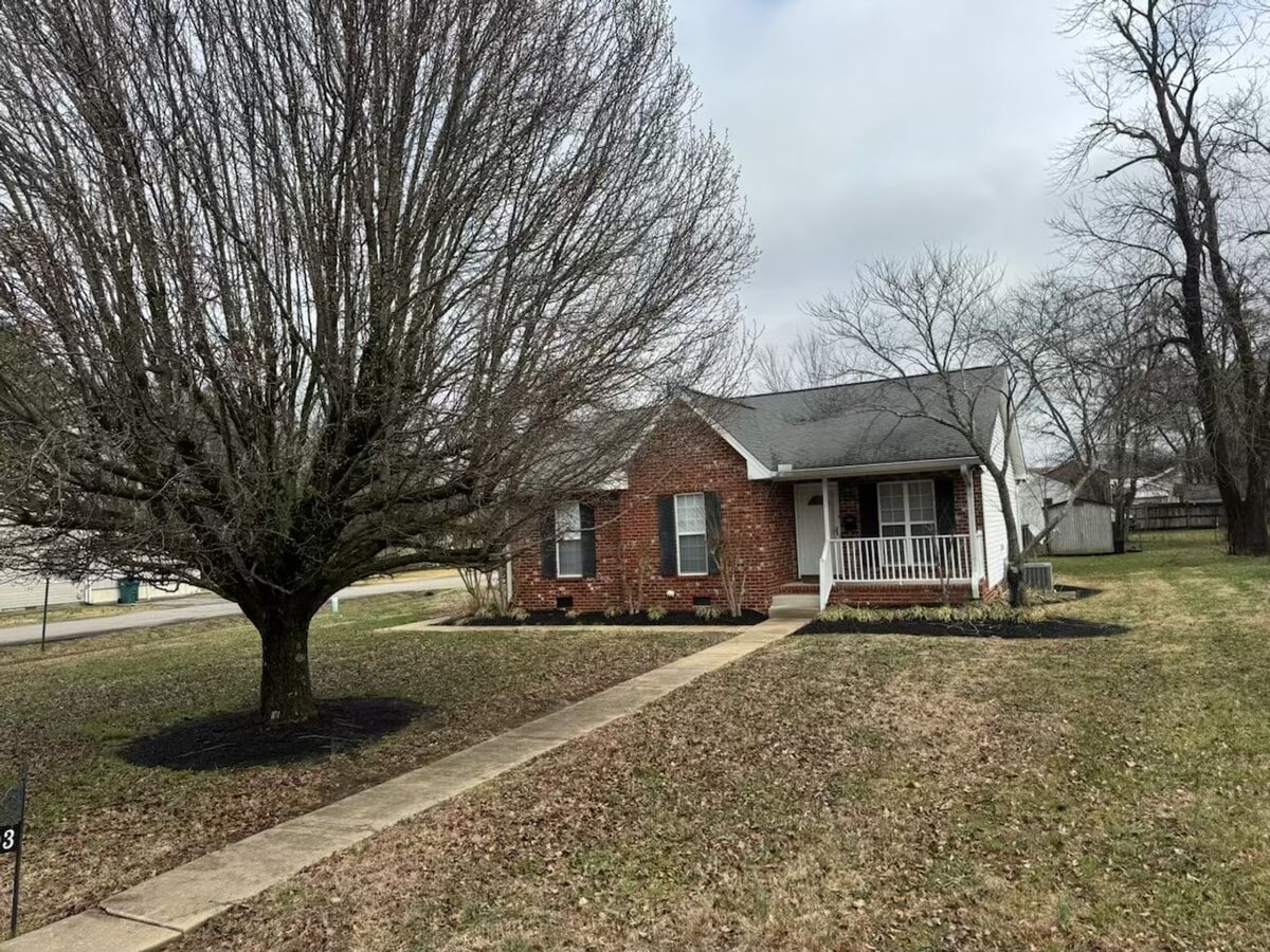 Photo - FOR LEASE: 3 BED 2 BATH SINGLE FAMILY HOME IN LEBANON!