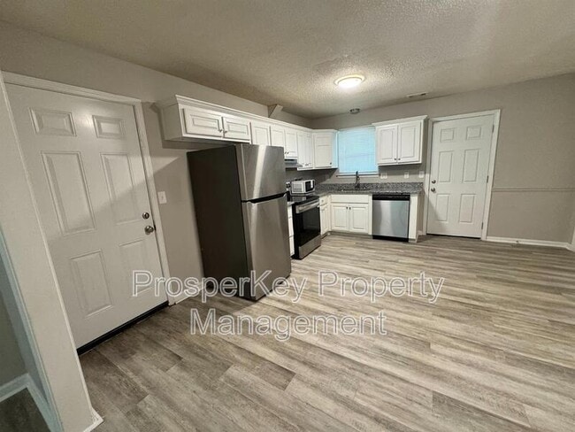 Photo - 144 Orchard Pass