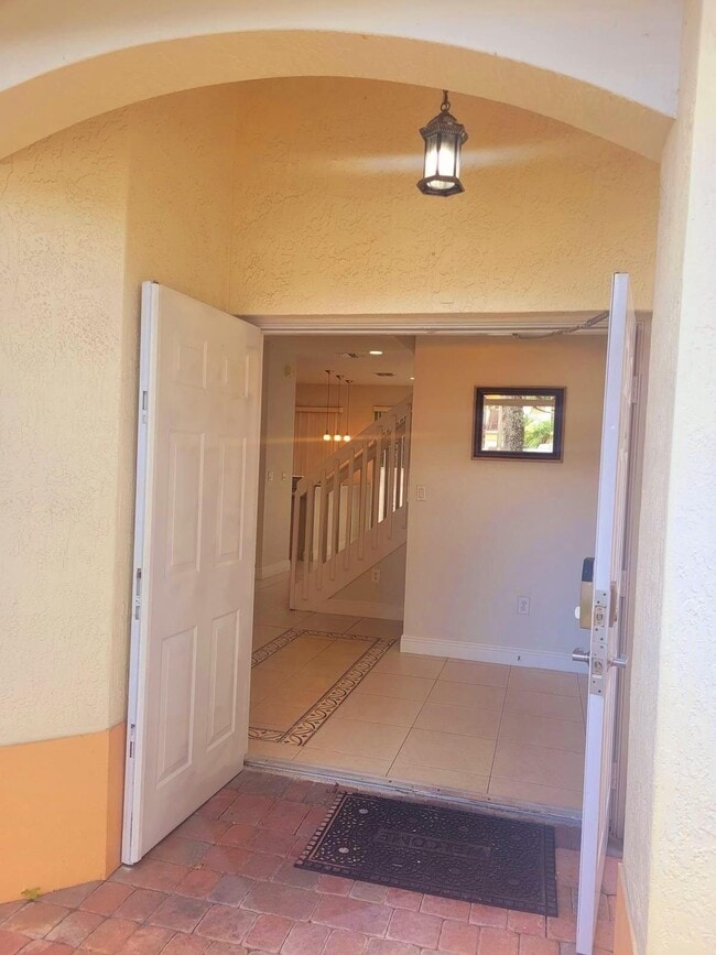 Photo - 6639 Hidden Cove Dr