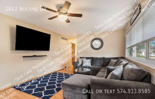 Photo - 2842 Rockne Dr