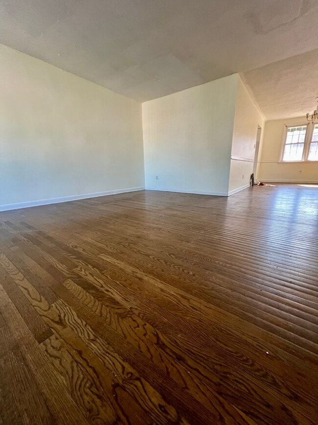 Photo - Stunning 3-Bedroom Townhome with Garage in Brookhaven! Available NOW!