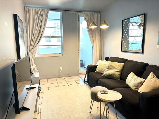 Photo - 100 Lincoln Rd Unidad 936