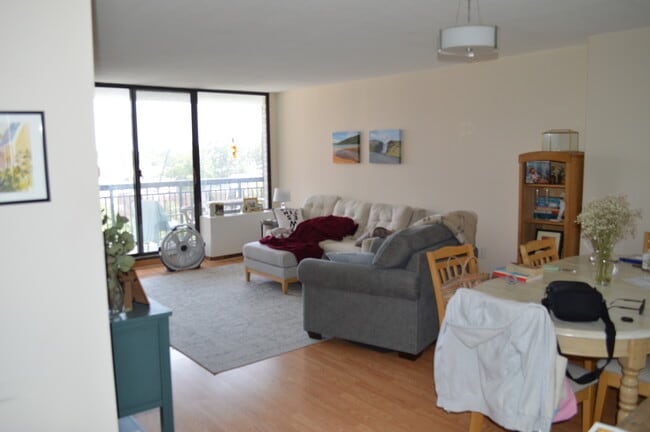 Photo - 60 Longwood Ave Condo
