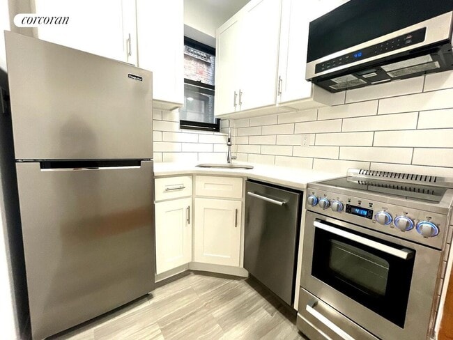 Photo - 532 E 82nd St Apartamento