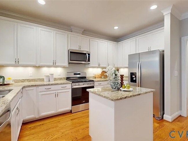 Photo - 9433 Amberleigh Cir