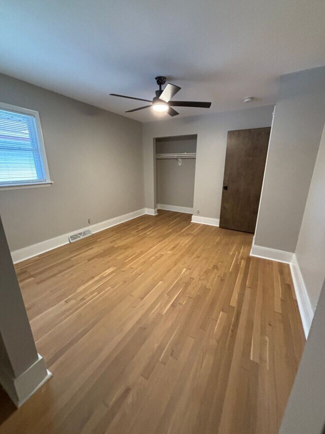 516-518-518 S 70th St