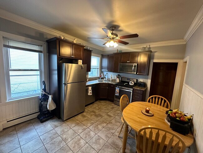 8 Miller St Unit 1