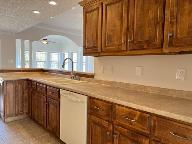 Photo - 17 Brooksies Pond Cv