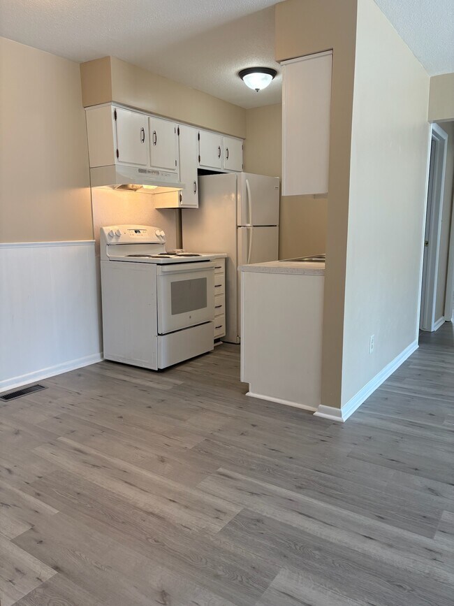 Photo - 820 4TH ST Unit G