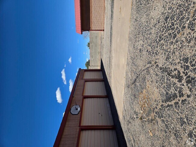 Building Photo - 125 Poor Farm Rd Rental