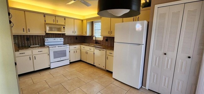 Photo - 5400 34th St W