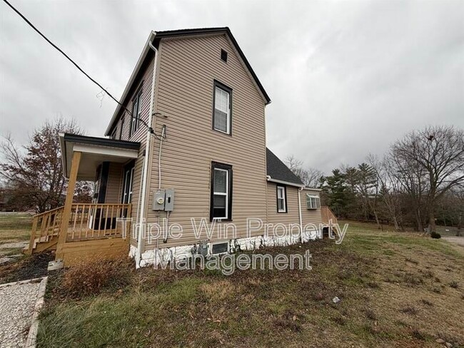 Photo - 307 State Hwy 47