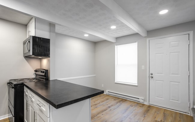Photo - Reynoldsburg Pointe Townhomes