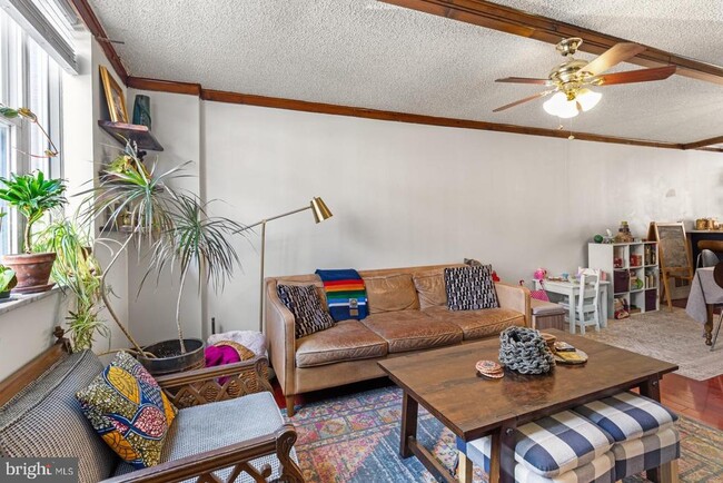 Photo - 808 Sears St