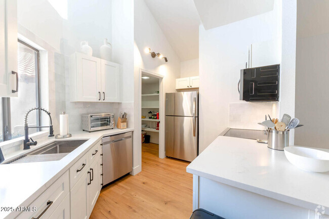 Building Photo - 10301 N 70th St Unit 241 Rental